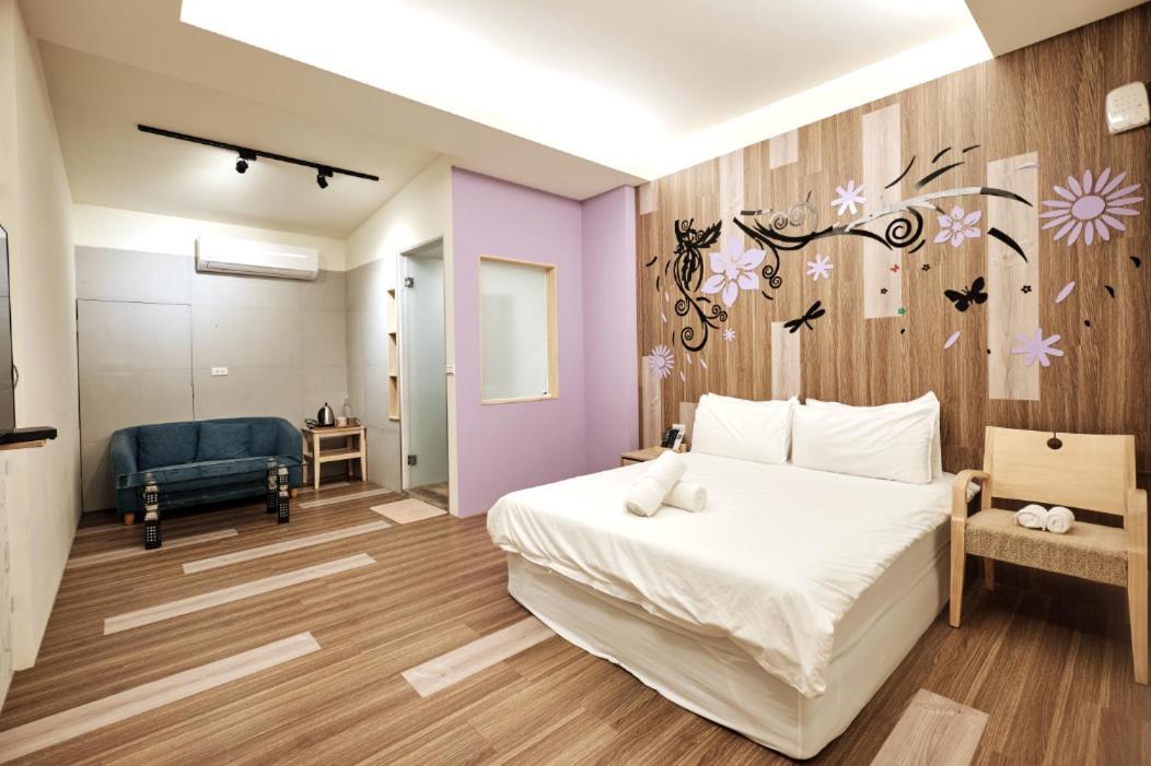 小黑琵416輕旅 Little Happy Hostel Tainan Exterior foto